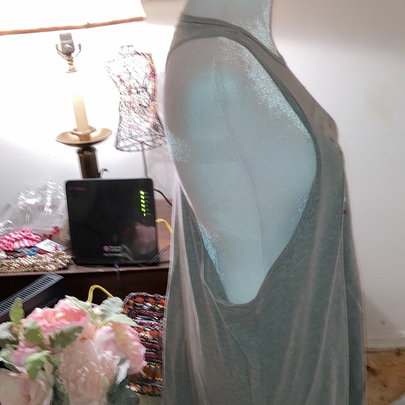 ๐Adidas American Flag Workout Tank XL and Med - Picture 3 of 9